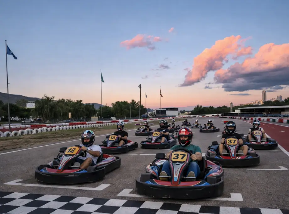 Karts rodando en pista cerca de Benidorm